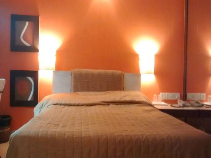 The Belair Retreat Hotel Bangalore Buitenkant foto